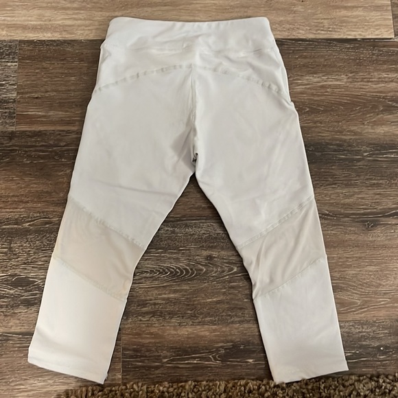 DoYouEven grey cropped leggings - Picture 2 of 3